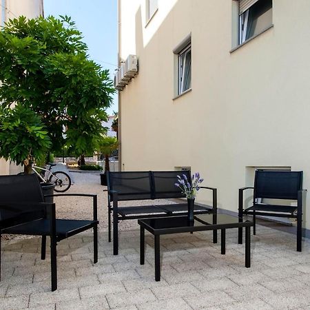 Apartments Anamar Rovinj Bagian luar foto
