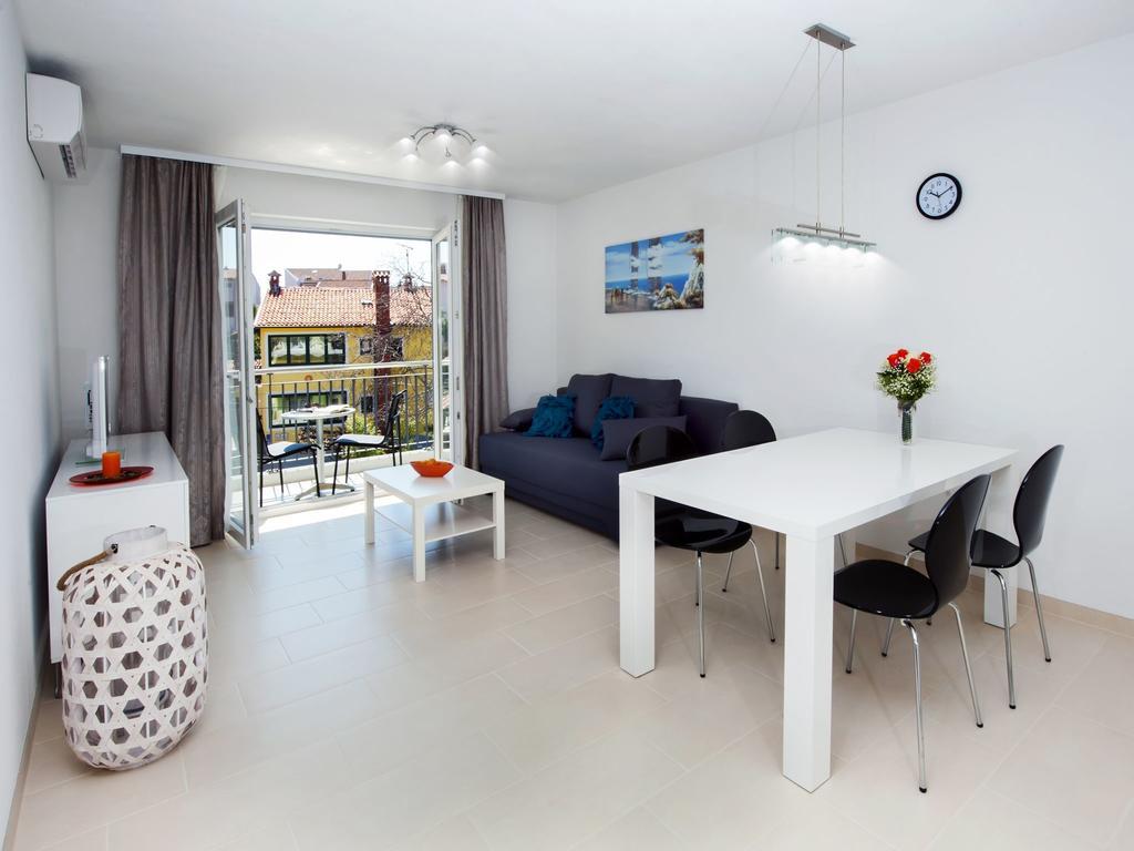 Apartments Anamar Rovinj Bagian luar foto